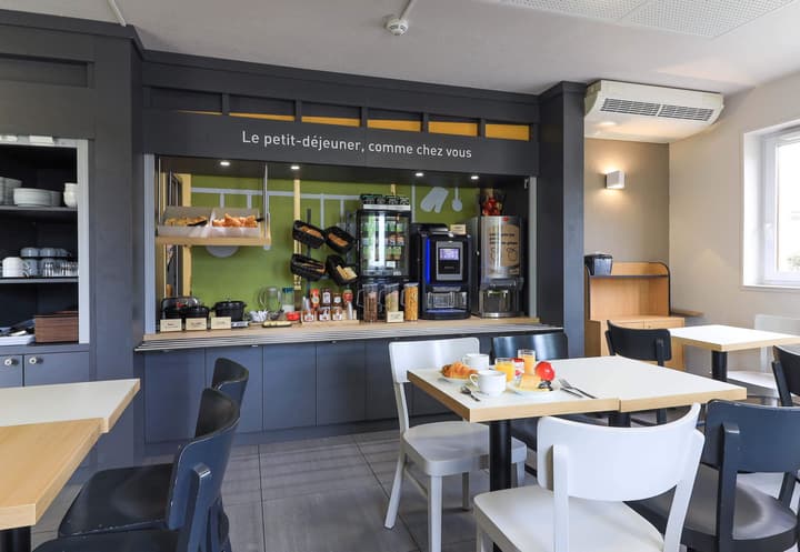 B&B HOTEL Beaune Sud (2)