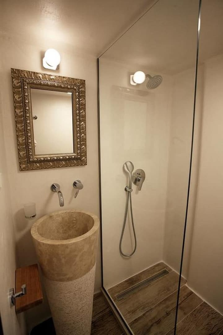 Anagram Hotel