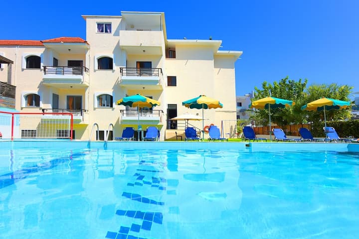 Anita ApartHotel
