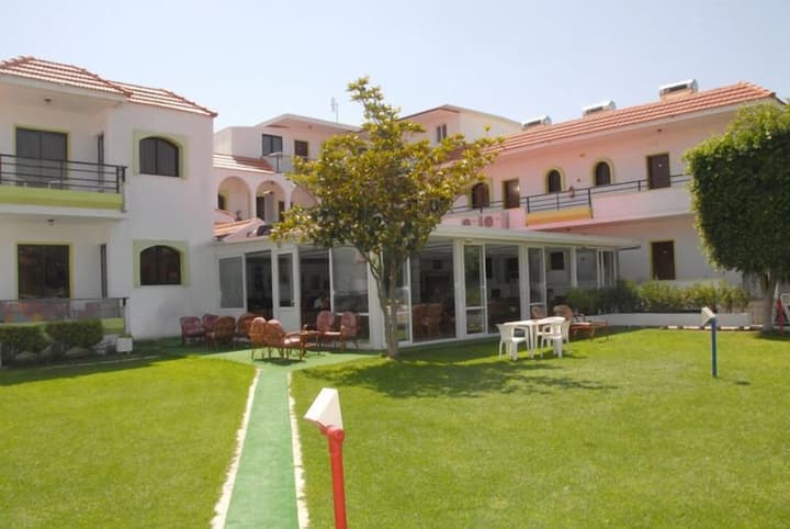Anita ApartHotel