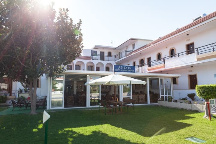 Anita ApartHotel