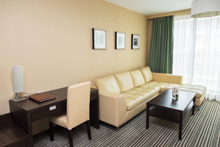 Best Western Plus Olives City Hotel