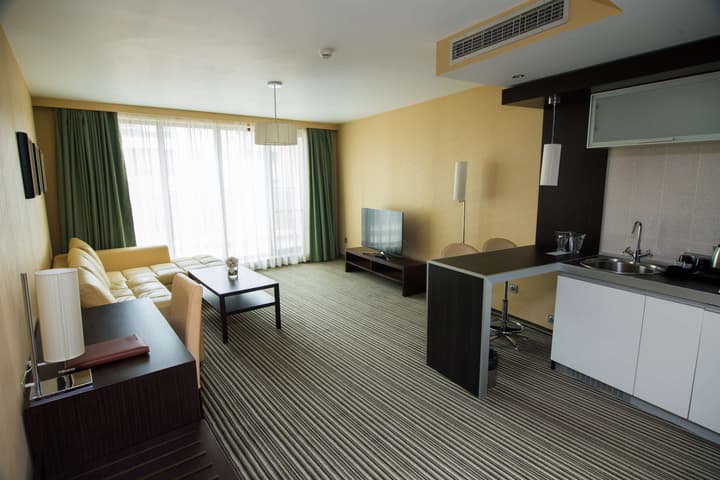 Best Western Plus Olives City Hotel