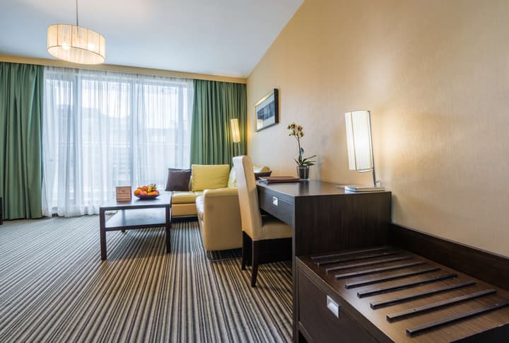 Best Western Plus Olives City Hotel