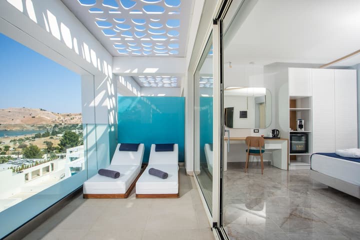 Lindos White Hotel & Suites