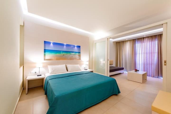 Lindos White Hotel & Suites