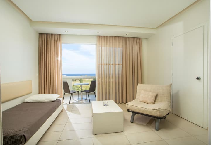 Lindos White Hotel & Suites