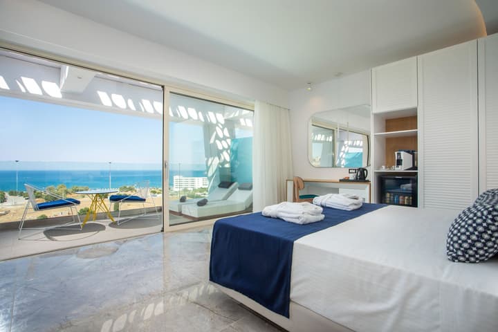 Lindos White Hotel & Suites