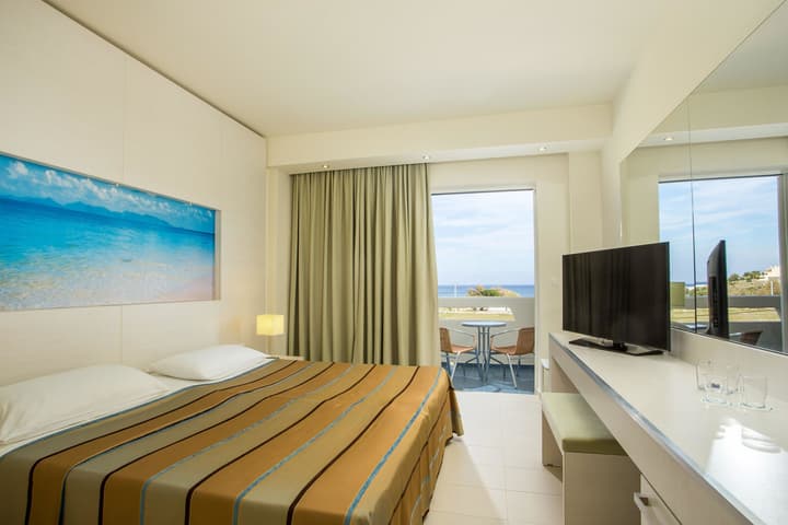 Lindos White Hotel & Suites