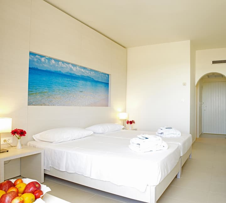 Lindos White Hotel & Suites
