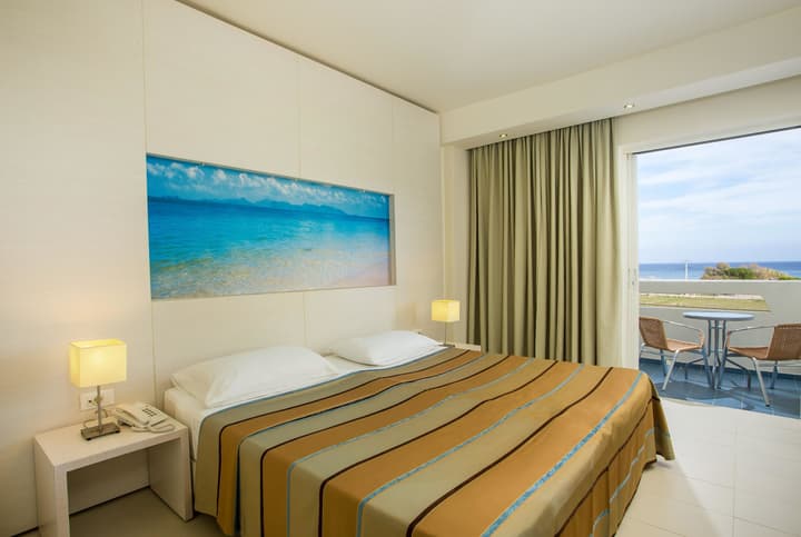 Lindos White Hotel & Suites
