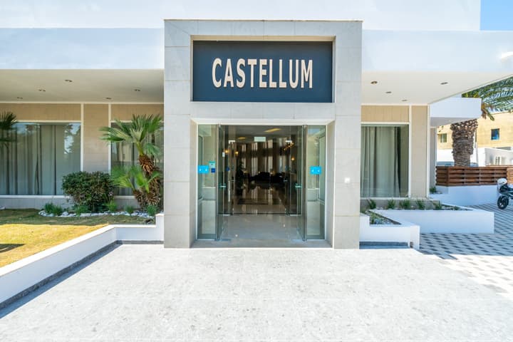 Castellum Suites