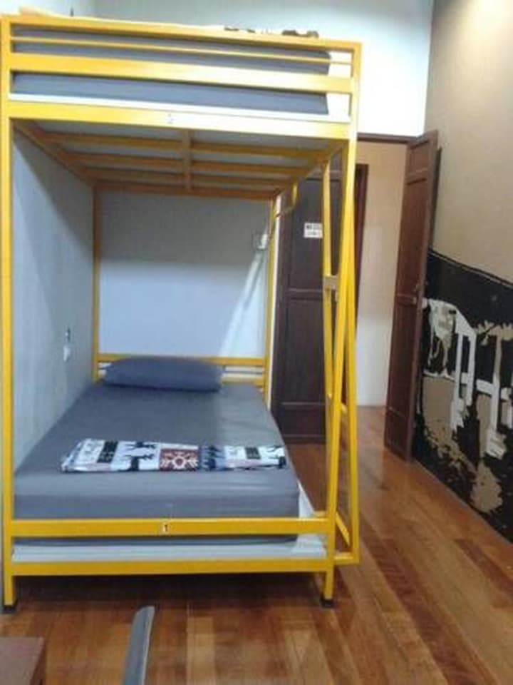 Sunny Hostel Phuket