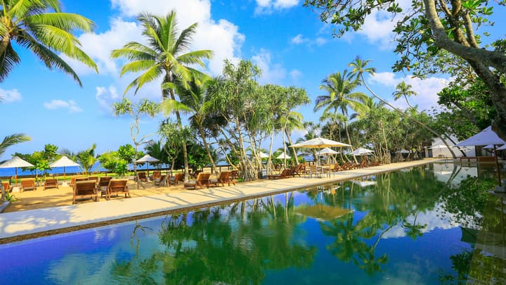 Pandanus Beach Resort & Spa