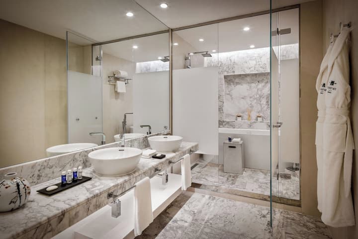 Sheraton Baku Intourist