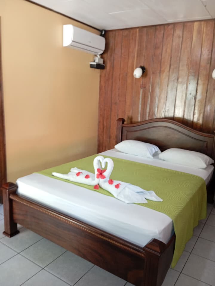 Miss Junies Lodge