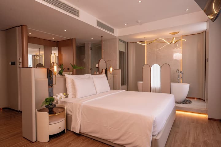 Adora Mira Hotel