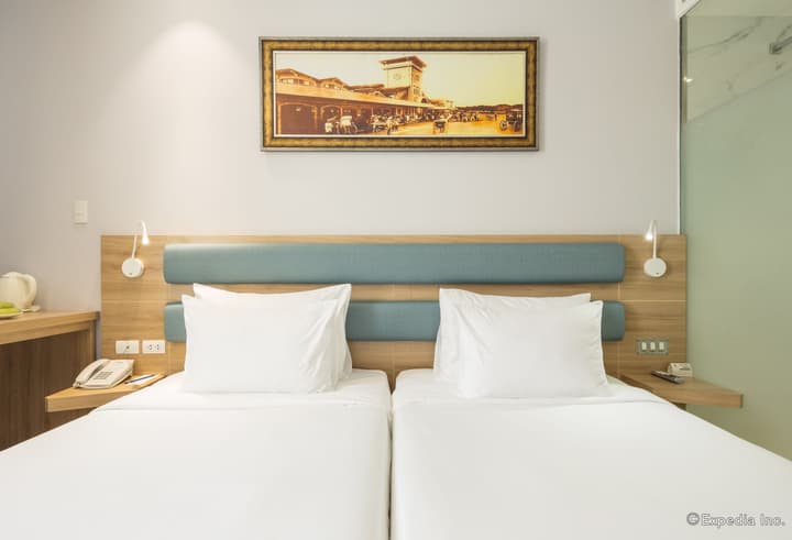 Adora Mira Hotel