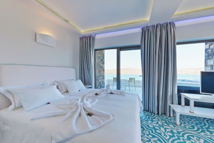 Royal Marmin Bay Boutique & Art Hotel - Adults Only