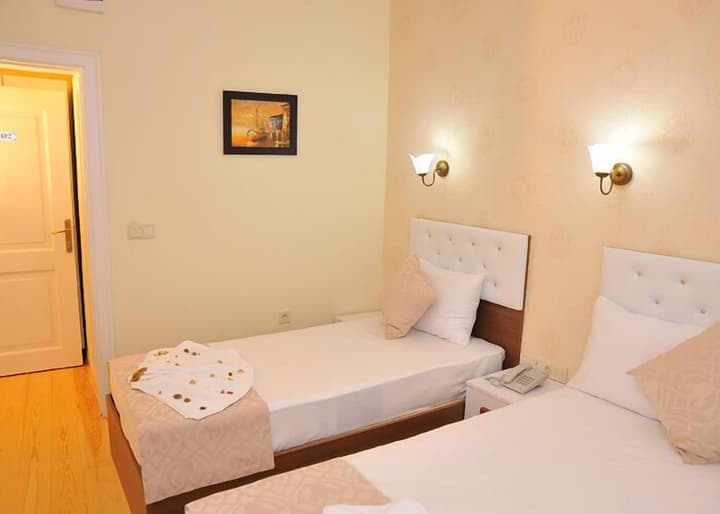 Dualis Hotel