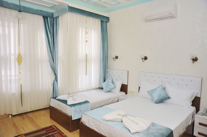 Dualis Hotel
