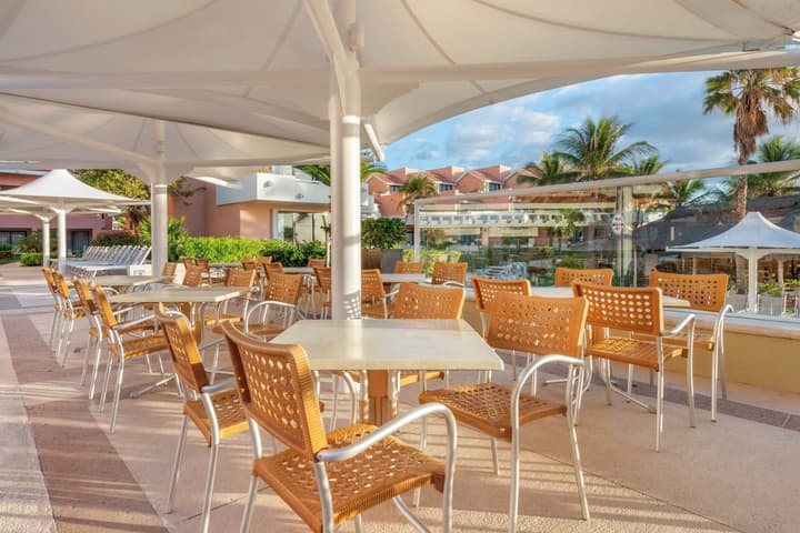 Family Villas By Wyndham Grand Cancún All Inclusive
