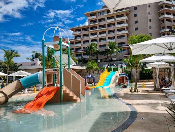 Family Villas By Wyndham Grand Cancún All Inclusive