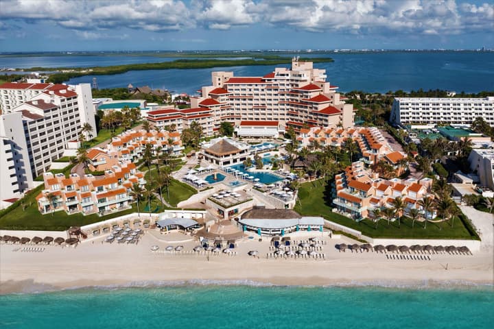 Family Villas By Wyndham Grand Cancún All Inclusive