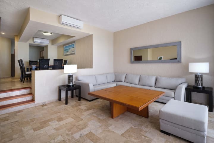 Family Villas By Wyndham Grand Cancún All Inclusive