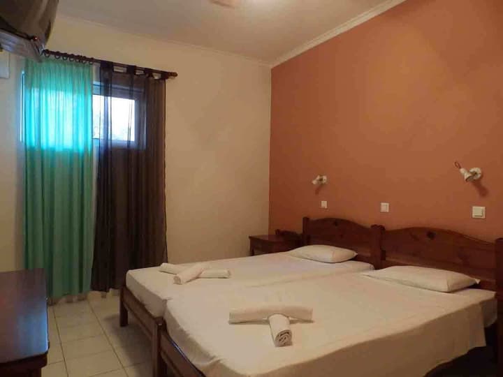 Alexandra Hotel