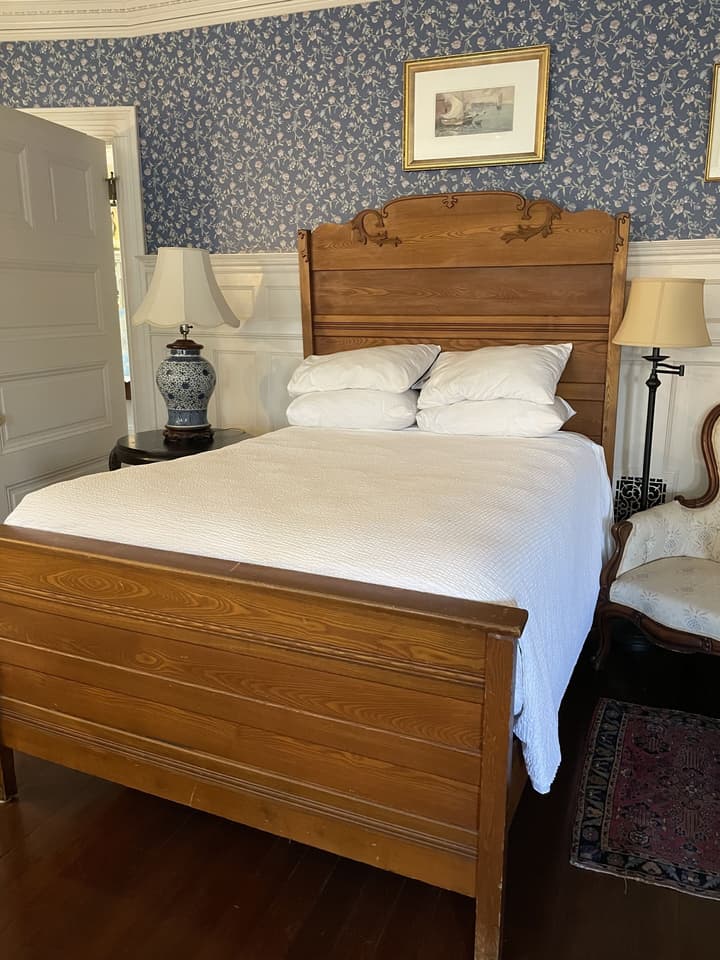 Moseley Cottage Inn & Town Motel