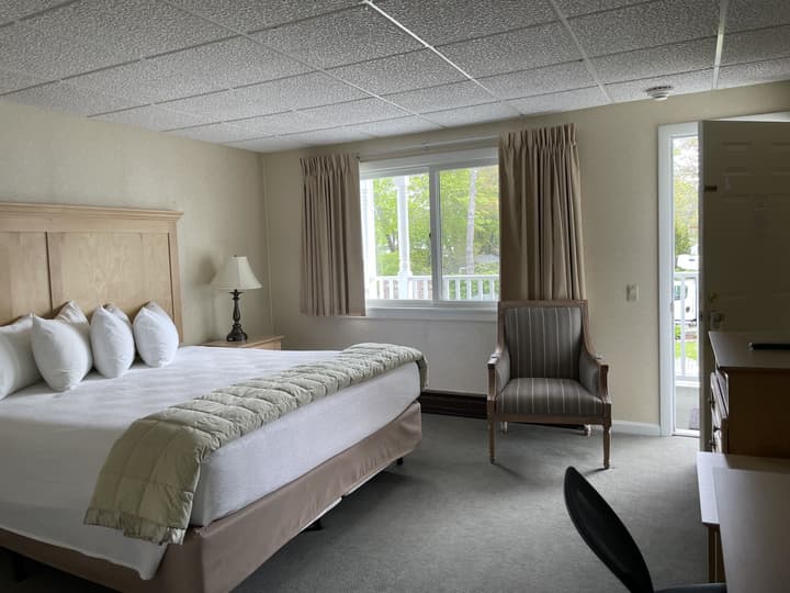 Moseley Cottage Inn & Town Motel