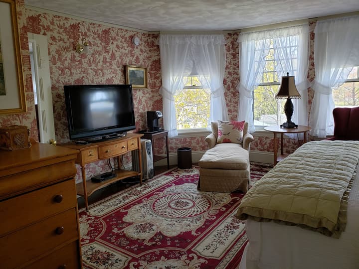 Moseley Cottage Inn & Town Motel