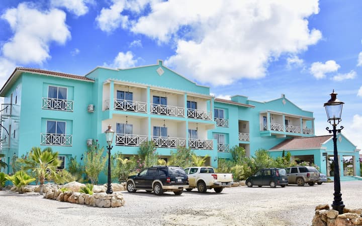 Ocean Breeze Boutique Hotel & Marina