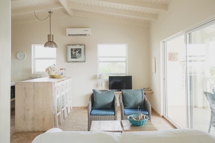 Ocean Breeze Boutique Hotel & Marina
