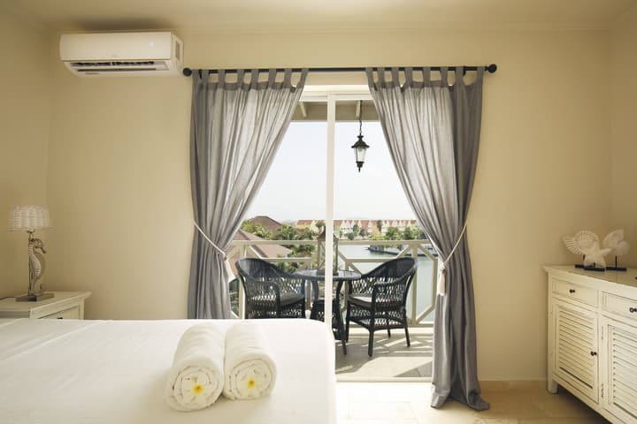 Ocean Breeze Boutique Hotel & Marina