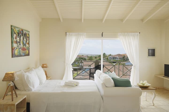 Ocean Breeze Boutique Hotel & Marina