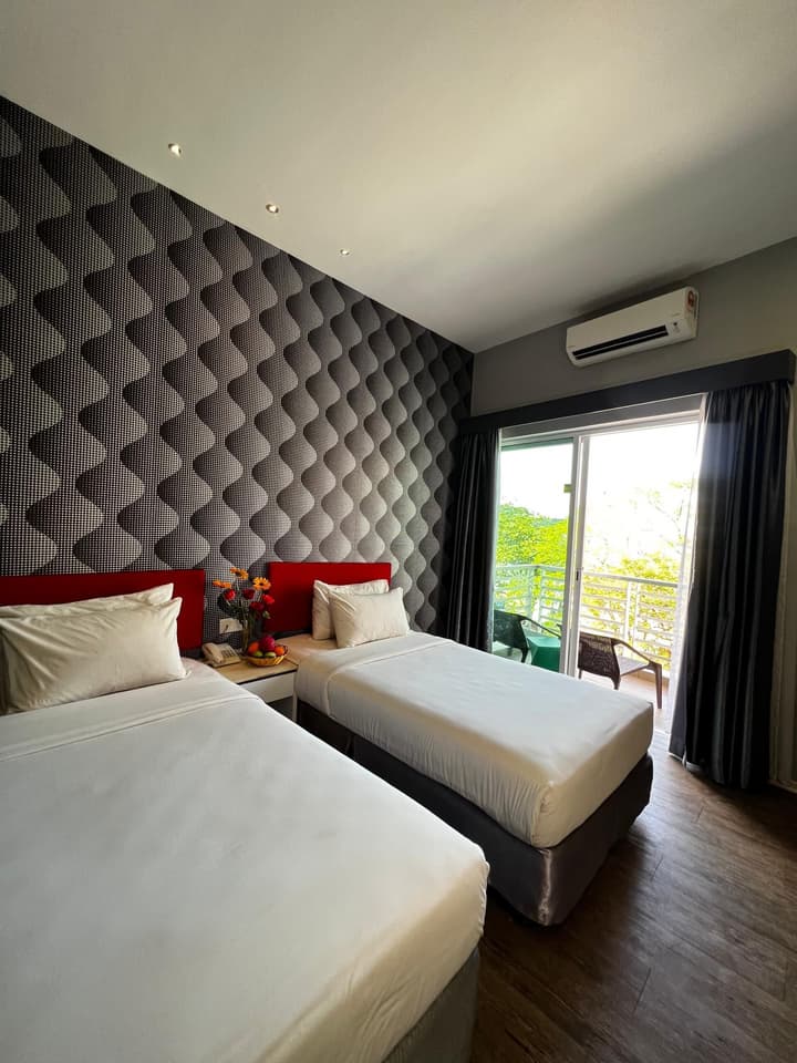 Cenang Plaza Beach Hotel