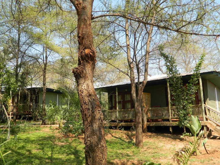 Kwalape Safari Lodge