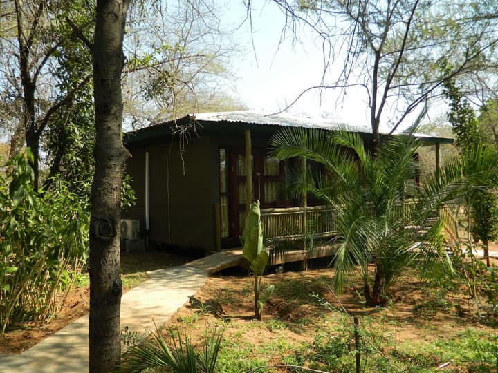 Kwalape Safari Lodge