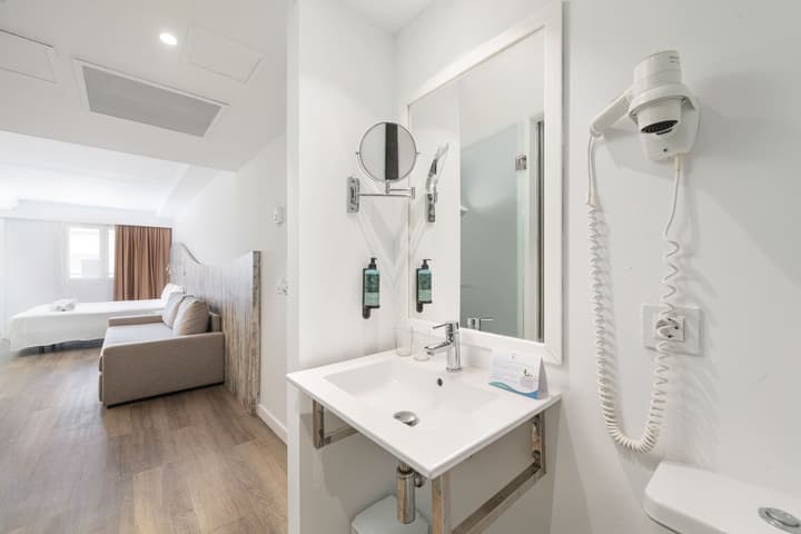 Welikehotel Triton Beach