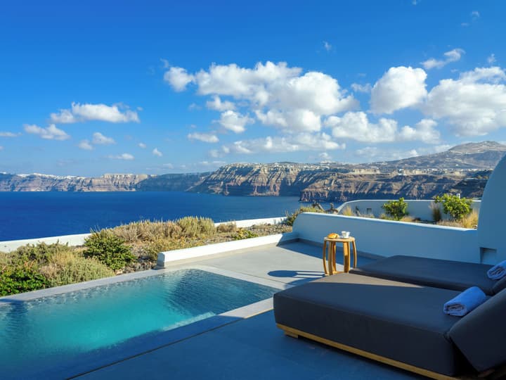 Neptune Luxury Spa Suites