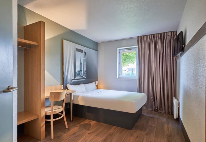 B&B HOTEL Caen Mémorial
