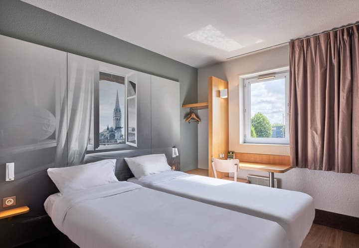 B&B HOTEL Caen Mémorial