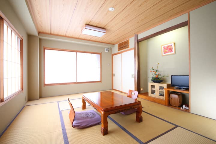 Yudanaka Ryokan Hakura