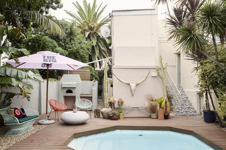 THE BIG Luxury Backpackers