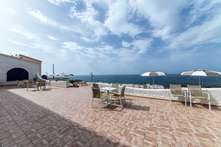 Meli Hotel