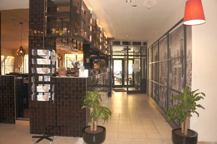 Escale Hotel