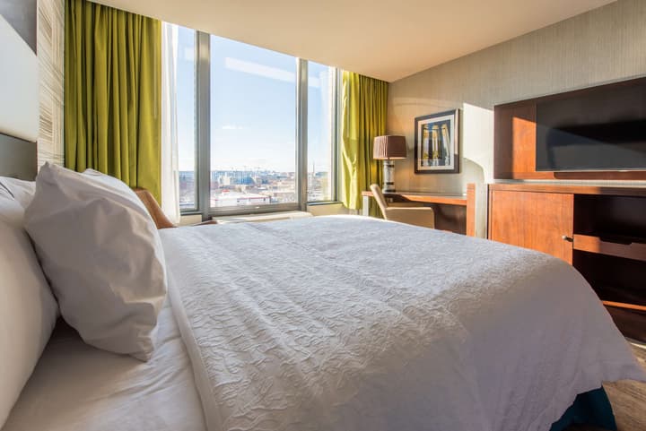 Hampton Inn & Suites Washington DC-Navy Yard