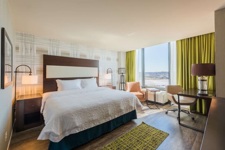 Hampton Inn & Suites Washington DC-Navy Yard